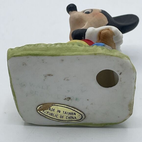 Vintage Walt Disney Mickey Mouse W/Hedgehog Figurine Mowing Lawn Taiwan 2.5” - Picture 10 of 11
